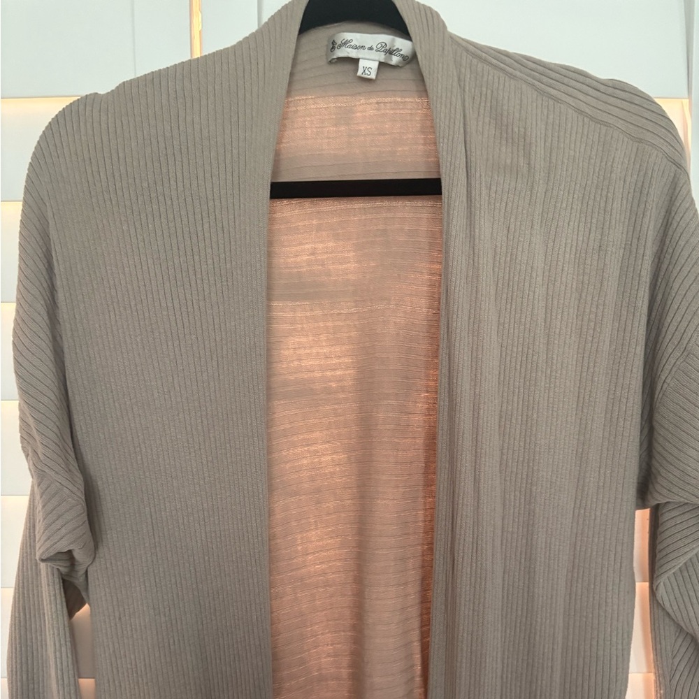 Chic Women's Cardigan